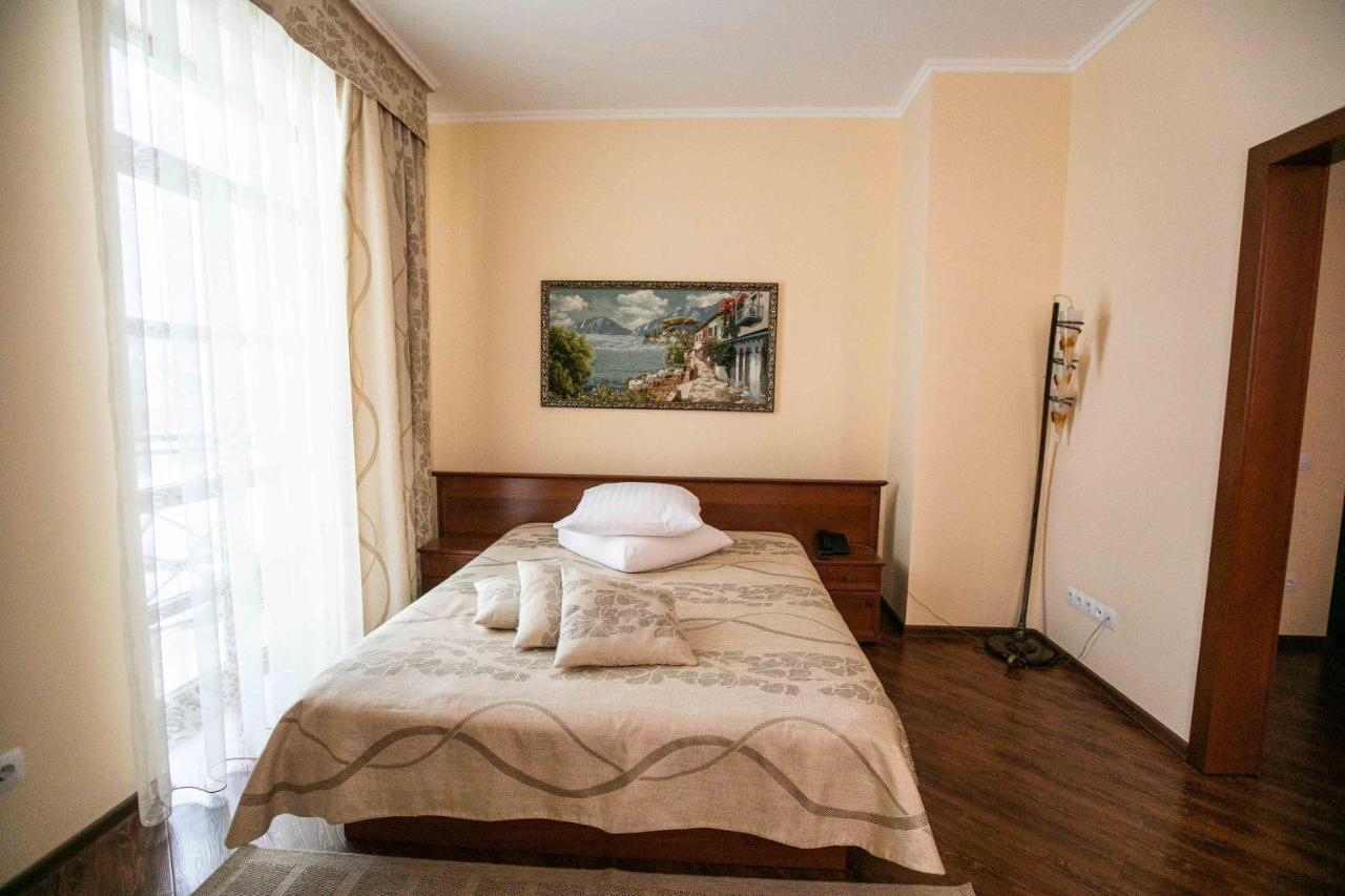 Карпаты Khust Bagian luar foto